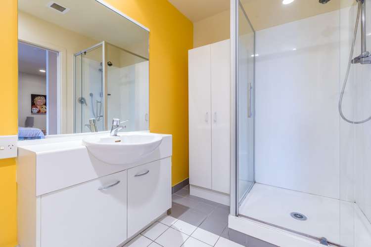 2J/5 Charlotte Street Eden Terrace_8