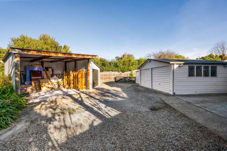 16 Rousehill Street Renwick_25