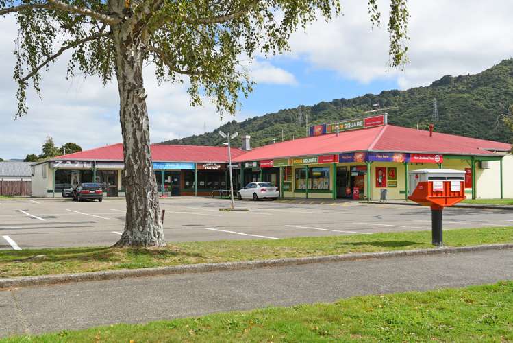 17 California Drive Totara Park_15