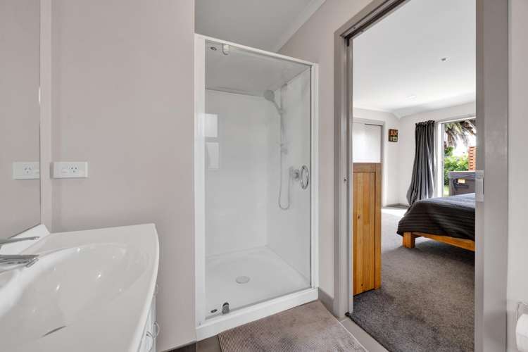 5a James Drive Bell Block_18