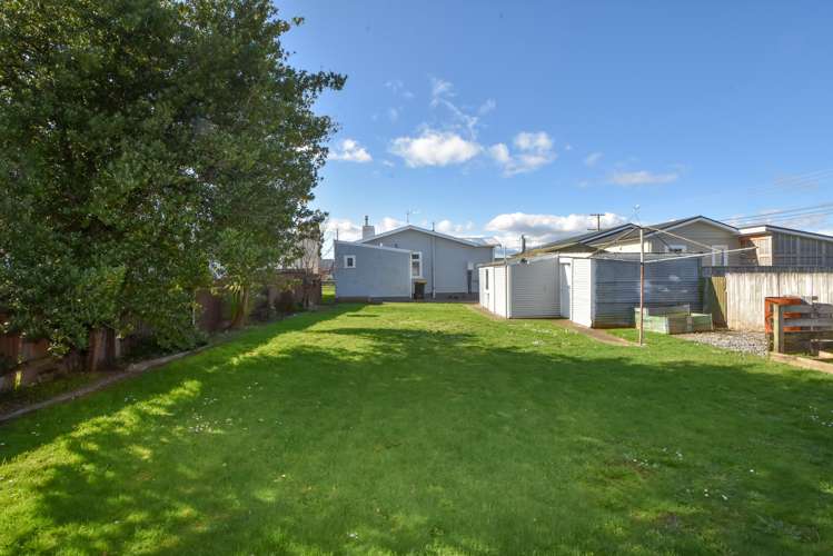 107 Broadway Carterton_11