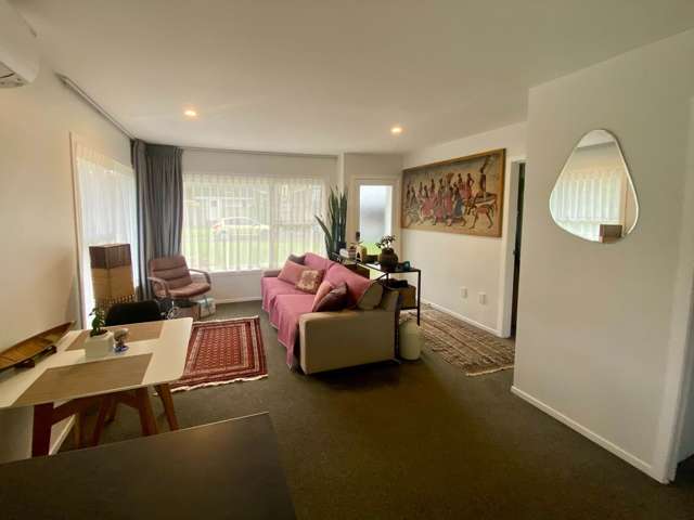 1/80 Moore Street Hillcrest_2
