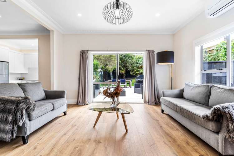 7 Polkinghorne Drive Manly_9