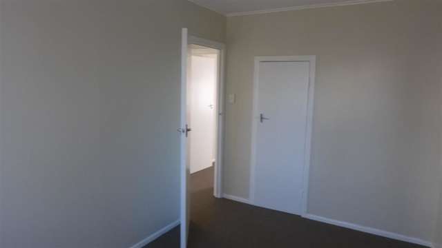 2/84 Canal Road Avondale_4