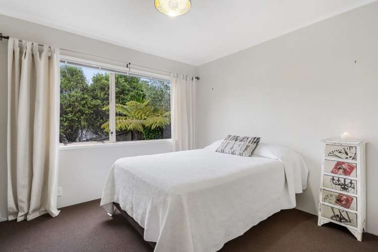 4/137a Rangatira Road Beach Haven_8