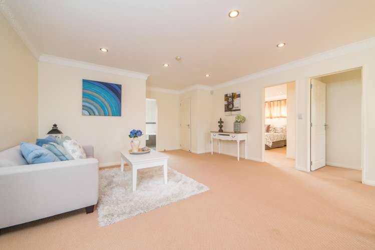 27 Medallion Drive Oteha_12