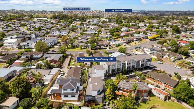 5B Hemsway Place Sunnyhills_19