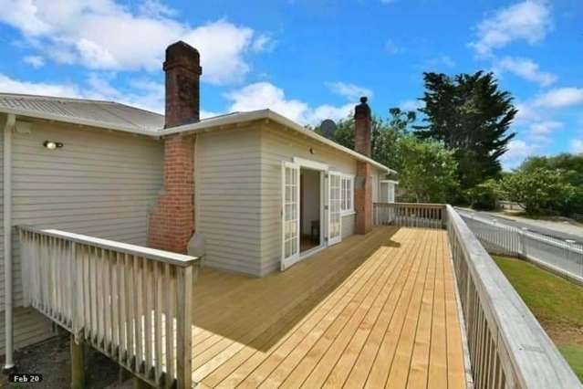 72 Garfield Road Helensville_1
