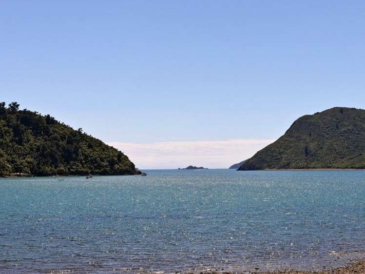 21 The Parade Okiwi Bay_2