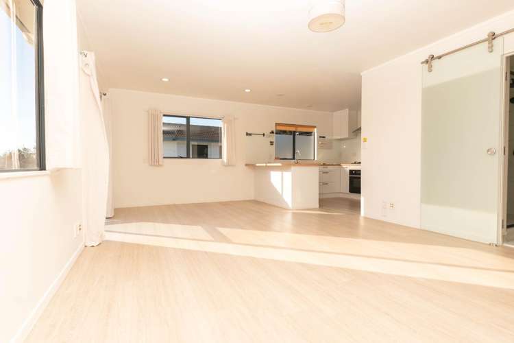 2/59 Santiago Cres 2361_2