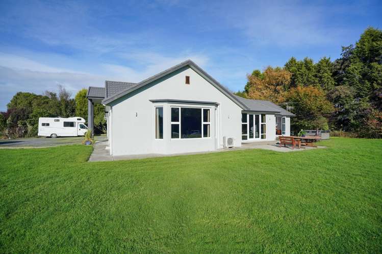 4 Spence Avenue Otatara_30