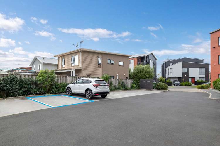 201/10 Awataha Drive Northcote_18