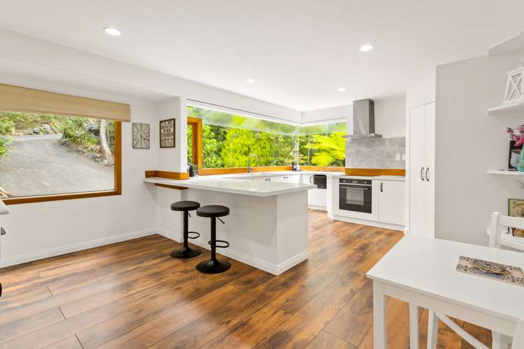 11c Longfellow Parade Glen Eden_11