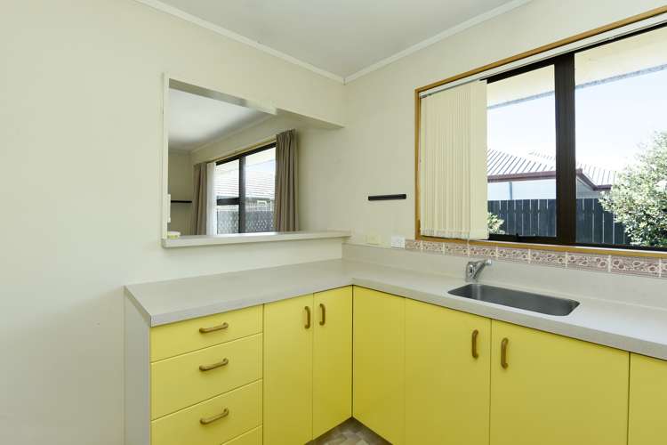 2/48 Masefield Street Stoke_5