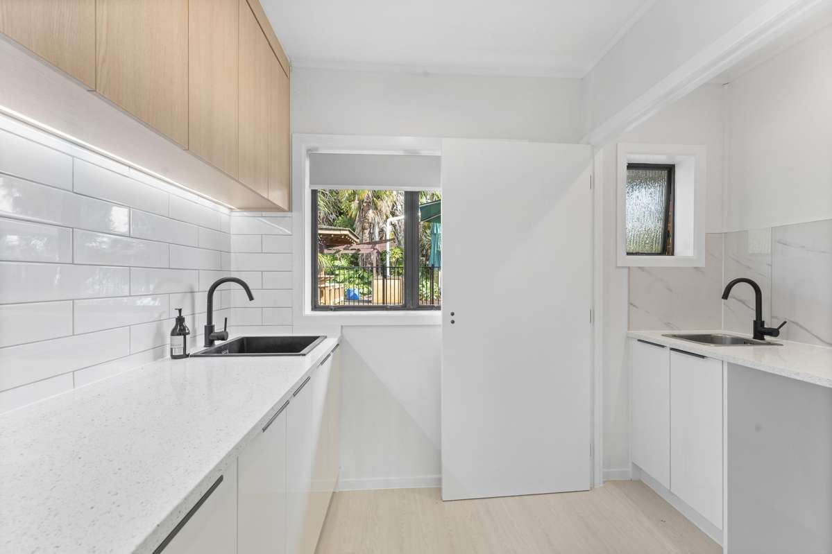 23 Lawrence Crescent_2