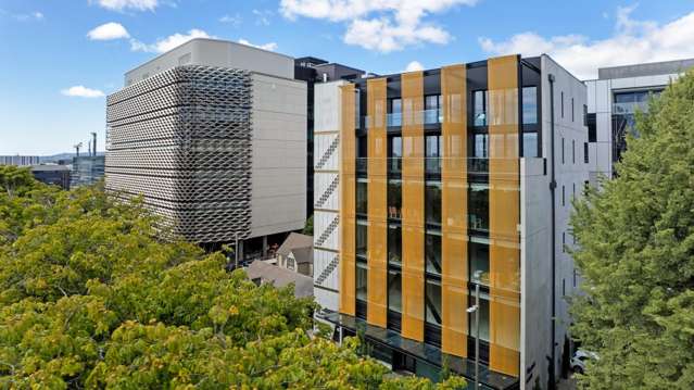 Premier Riverfront Asset - Vacant Possession