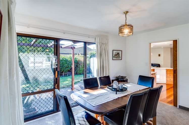 2 Webb Place Taradale_5