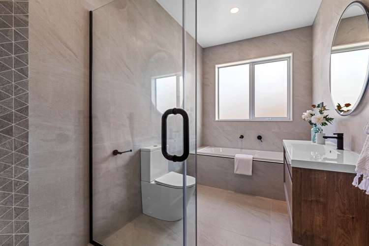 7 Reid Court Wainui_12