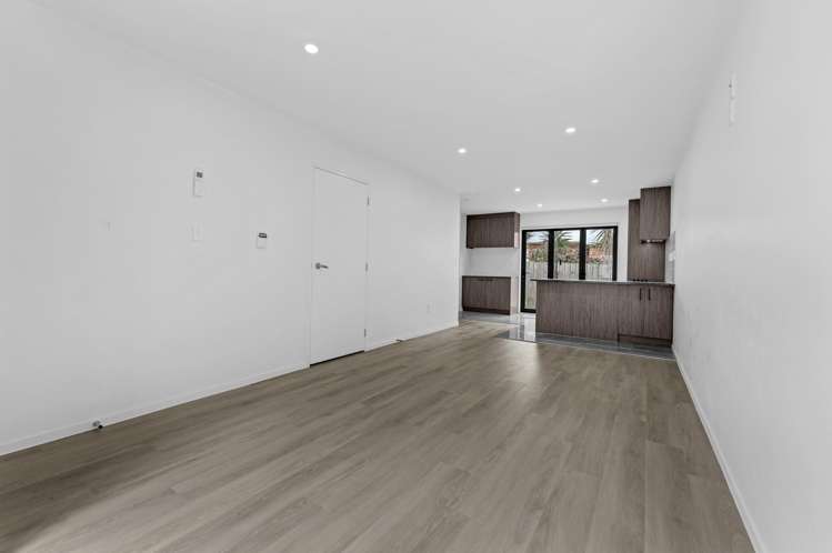 48B Waddell Avenue Point England_16