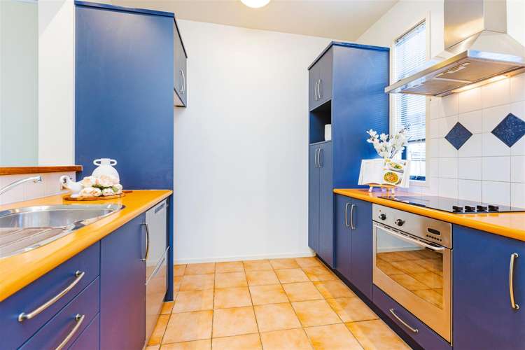 86/2 Armoy Drive East Tamaki_11