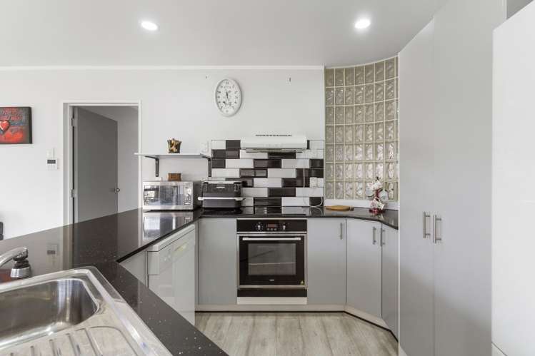 60 Tington Avenue Wattle Downs_10