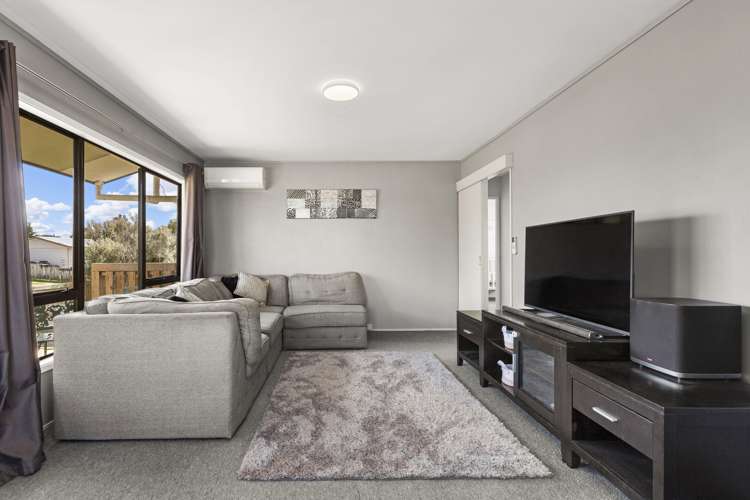 23 Lloyd Drive Nawton_13