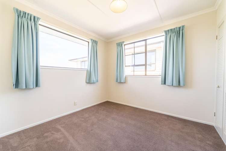 18 Roxburgh Street Glenwood_8