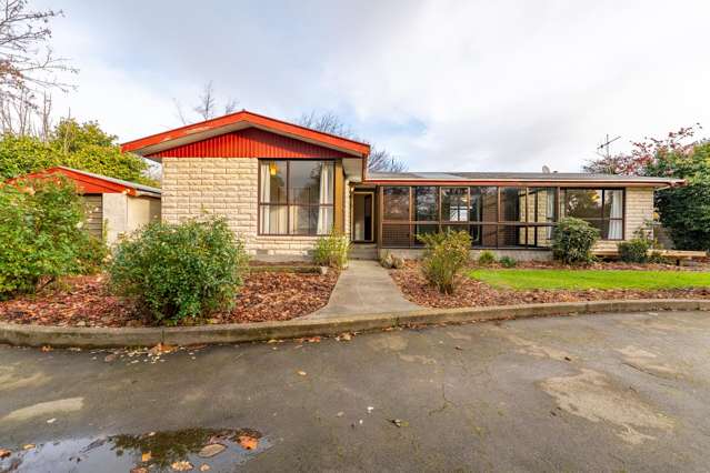 Ready, Renovated & Selling!
