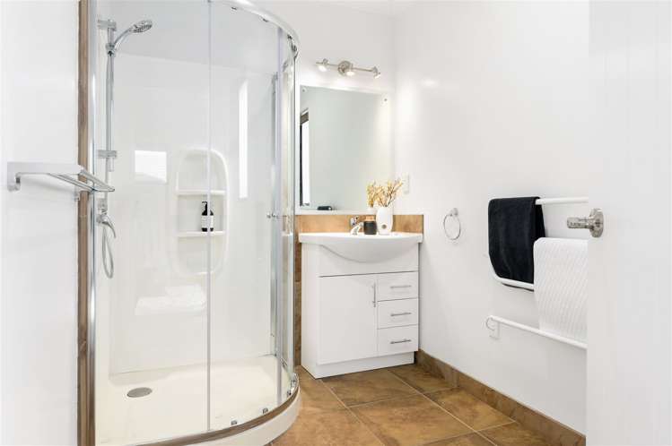 3 Sarah Court Rototuna North_16