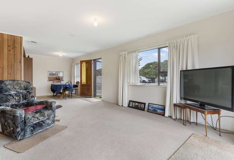 3 Centreway Road Orewa_7