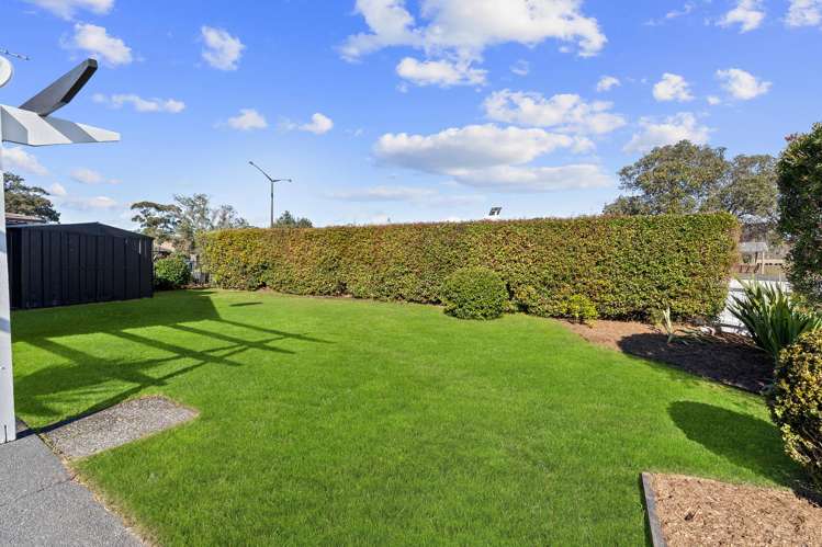 2/99 Riverside Road Orewa_5