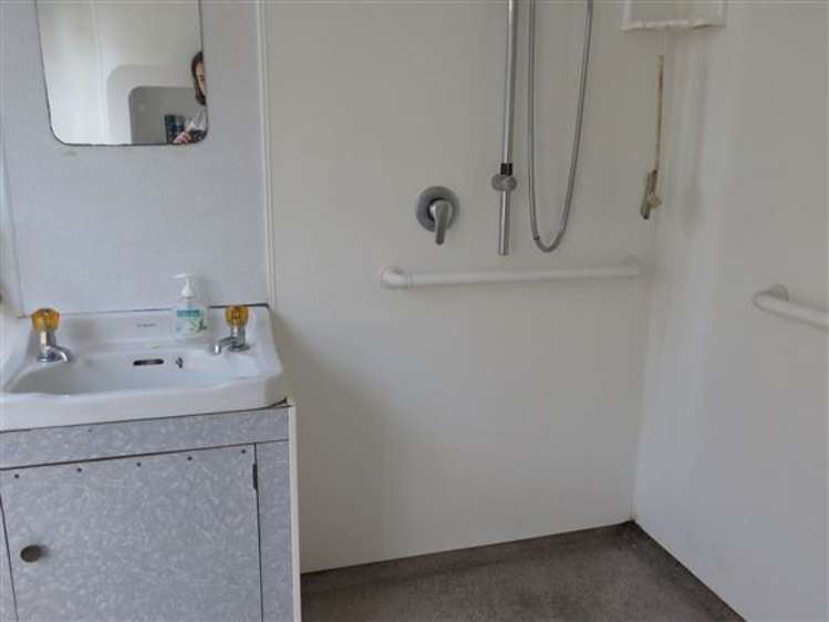 3 Fruitvale Road New Lynn_4