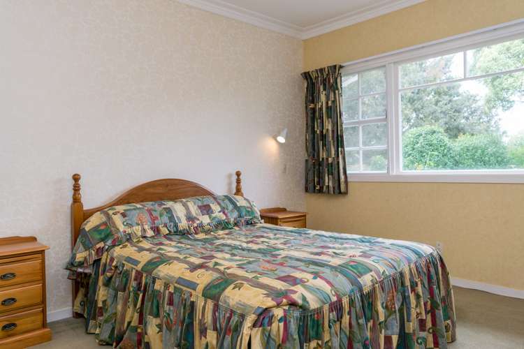 195 Athlone Drive Cambridge_7