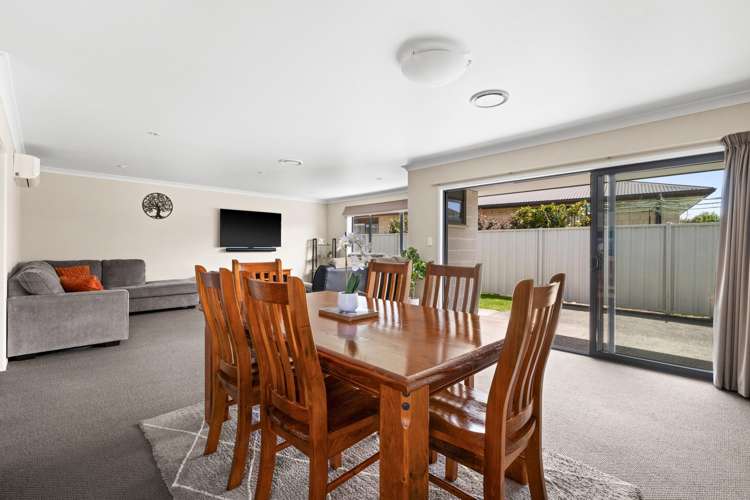 216 Frimley Oaks Frimley_7