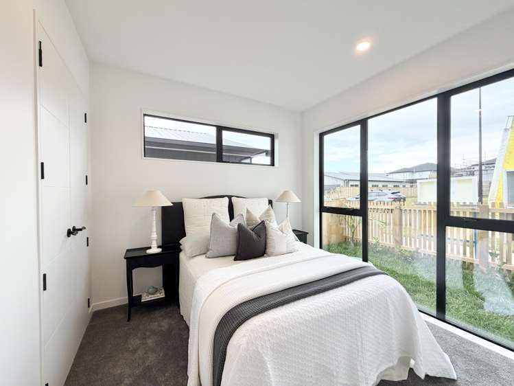 386 Te Taruna Drive Milldale_11