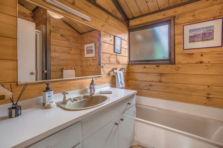 19 Deller Drive Carterton_16