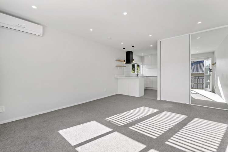 2/44 St Andrews Road_0