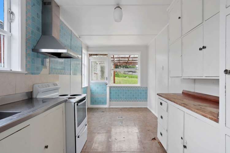 47 Hutchinson Avenue New Lynn_11