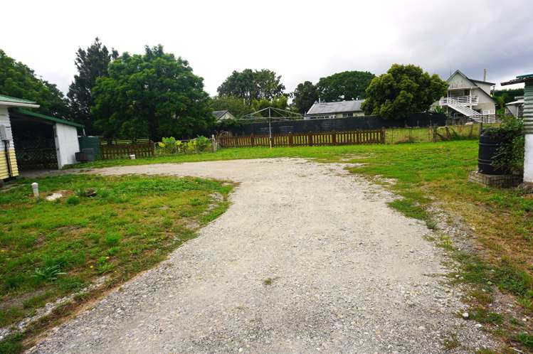 1 River Road Matawhero_4