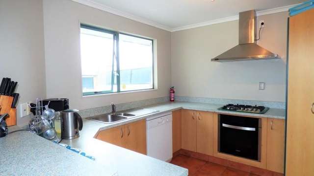 49 Athena Grove Papamoa_2