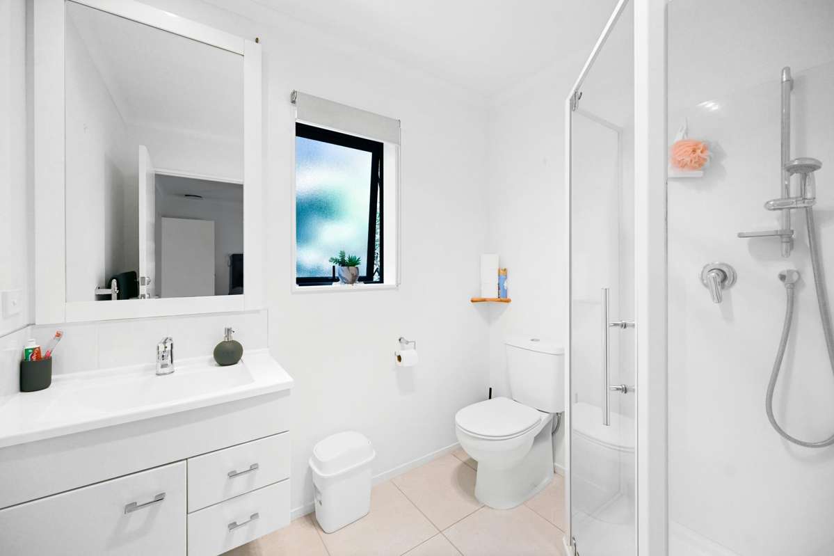 56 Farnborough Drive_5