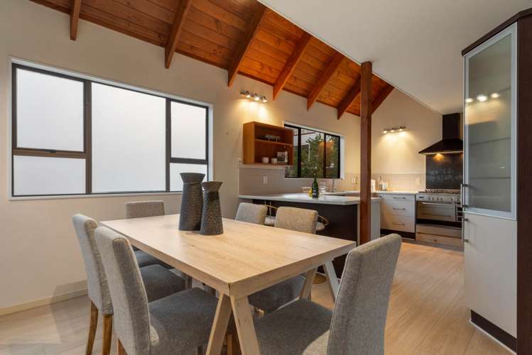 2/16 Matipo Road Mairangi Bay_8