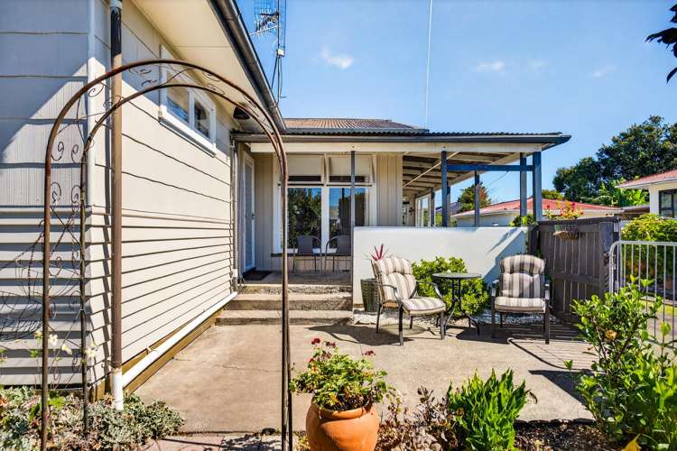 23 Wycliffe Street Onekawa_14