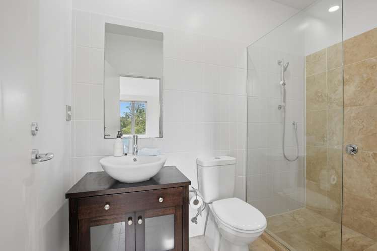 64 Salerno Rise Albany_15