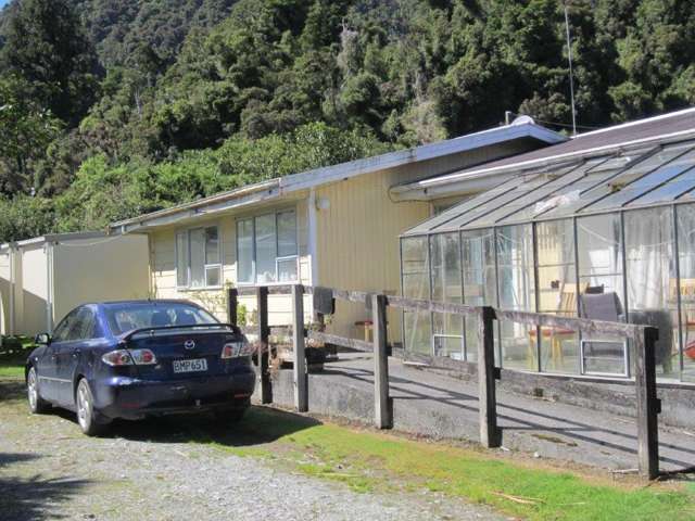 22 Cron Street Franz Josef Glacier_2