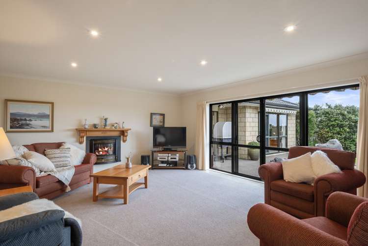 65 Quadrant Heights Paraparaumu_3