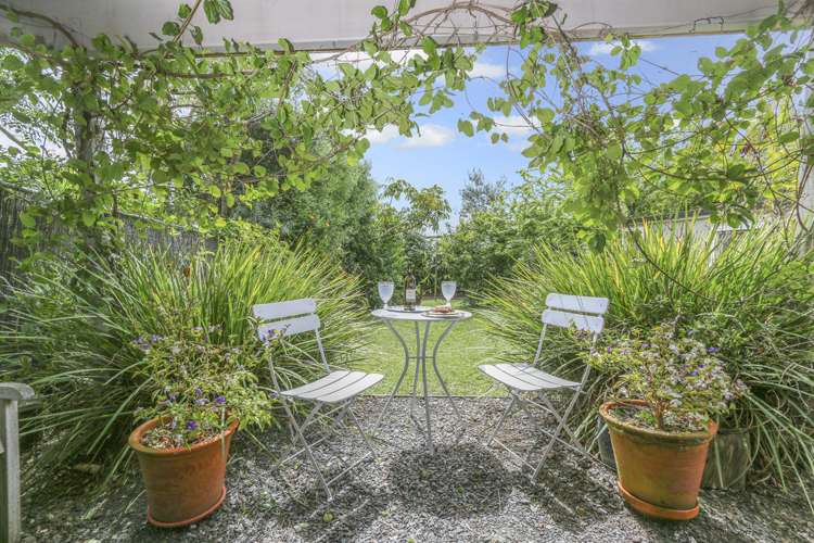 127 Crummer Road Grey Lynn_13