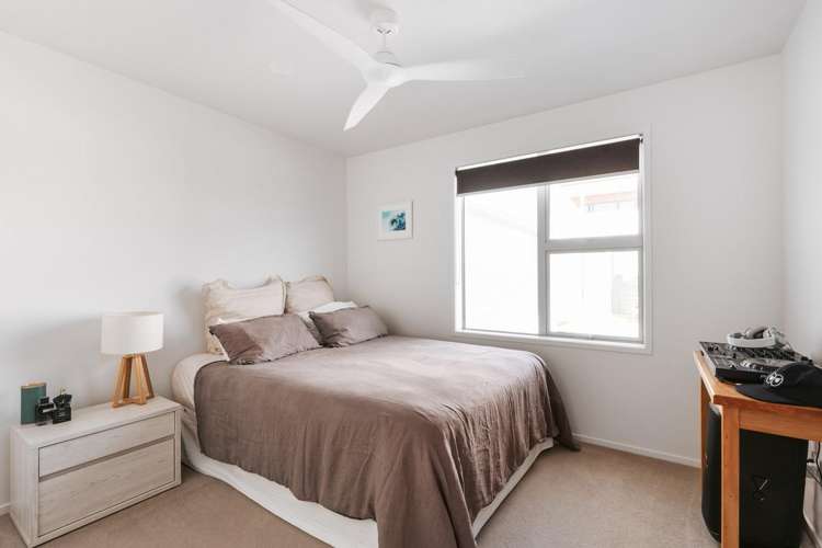 60 Pacific Parade Coastlands_16