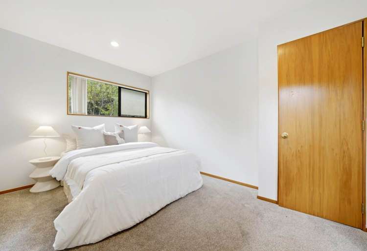 11 Highwood Grove Torbay_14