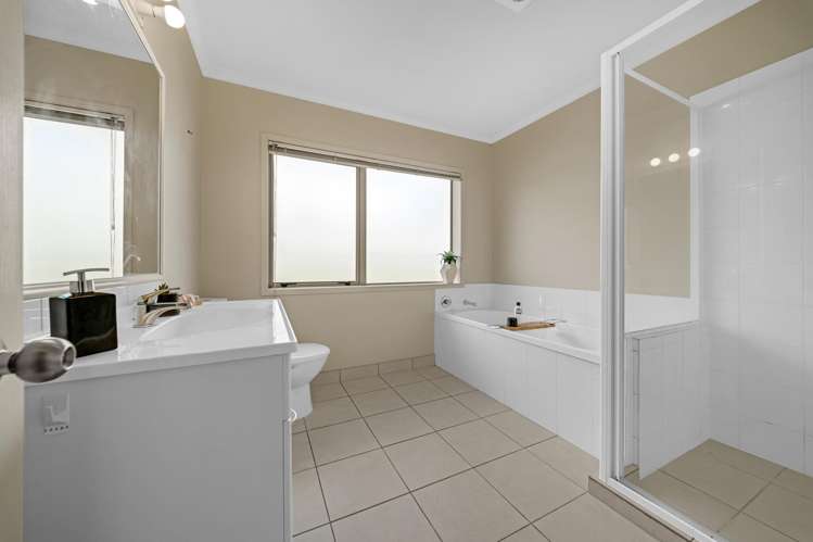 6 Luna Place Henderson_19